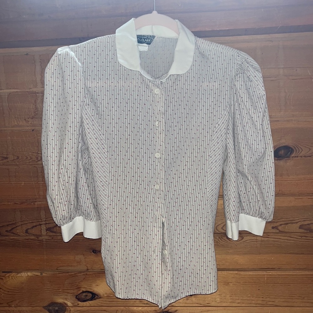 Vintage 1970s-80s old money blouse round collar floral